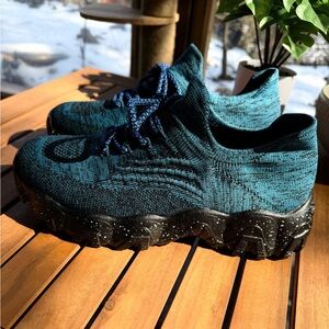 Chunky Knit Sneakers 40 9.5